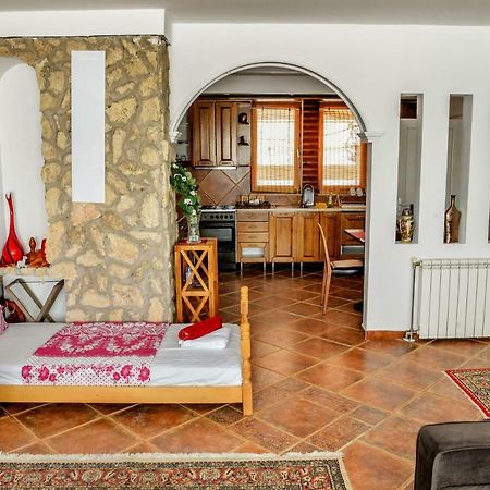 Tomas Apartments Skopje Luaran gambar