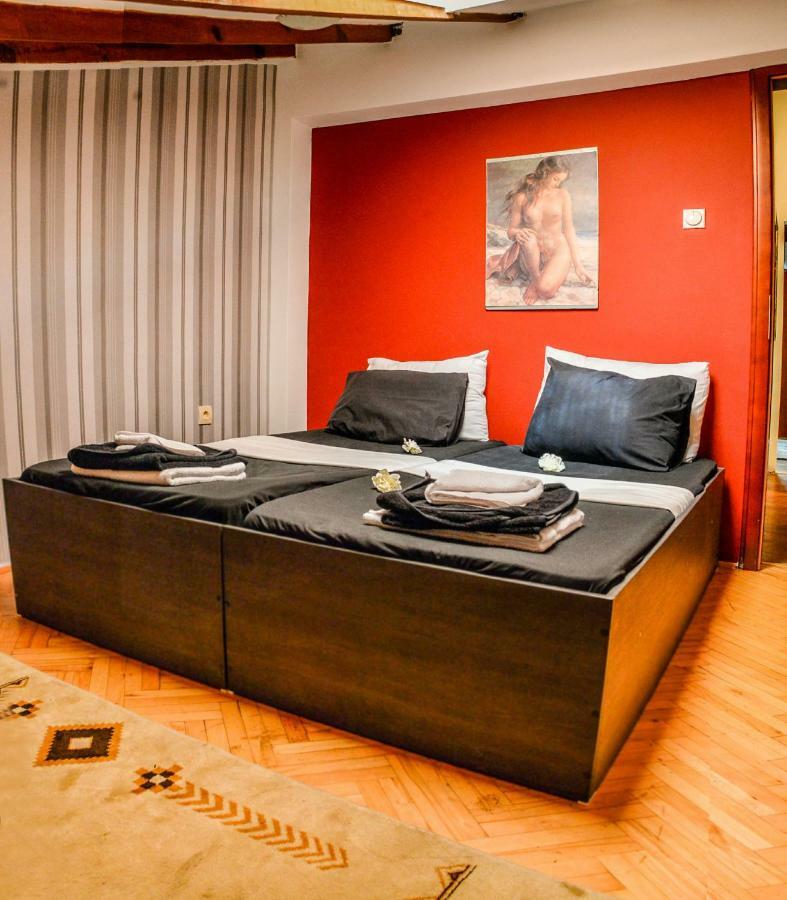 Tomas Apartments Skopje Luaran gambar