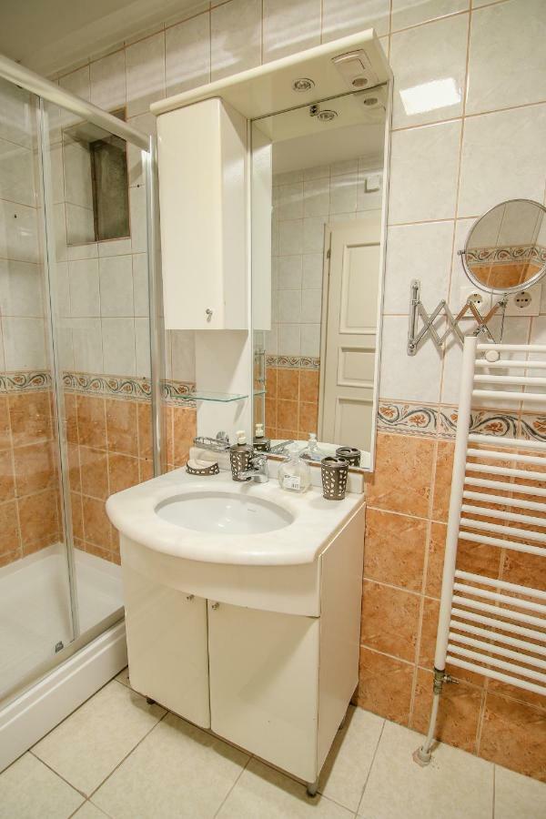 Tomas Apartments Skopje Luaran gambar